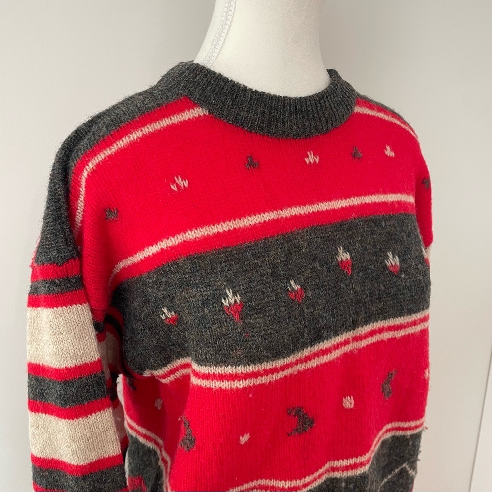 Vintage 100% Shetland Wool Christmas Sweater Red and Grey Size Medium - Picture 3 of 7